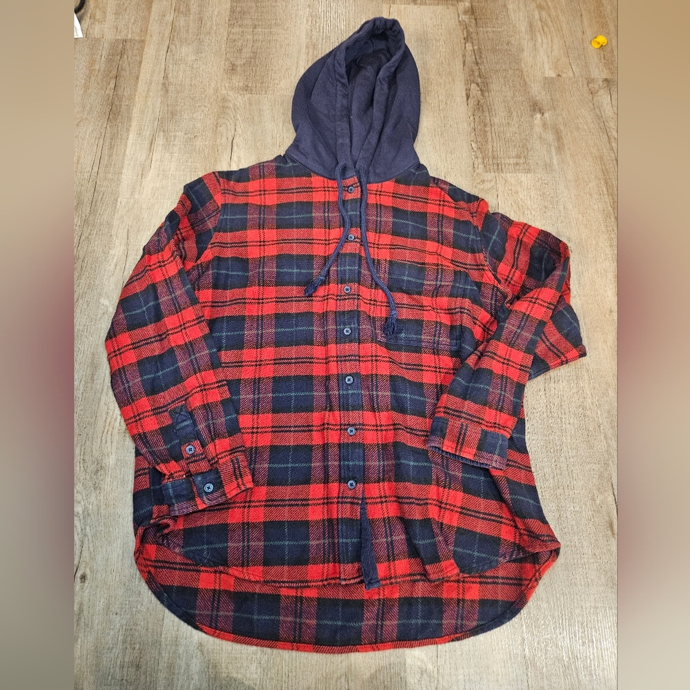 American Eagle hoodie red flannel button up size m